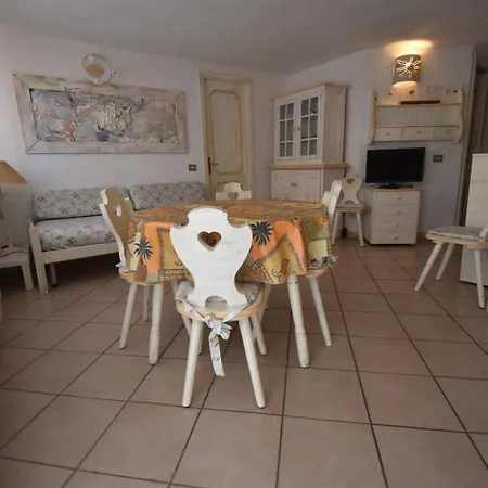 Centro Servizi Marinella Holiday home