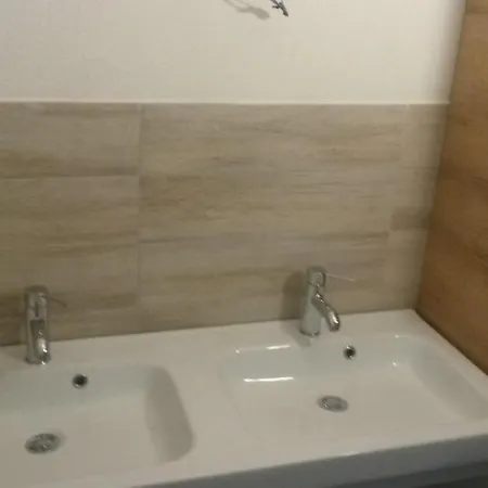 Centro Servizi Hébergement de vacances Marinella (Sardinia)