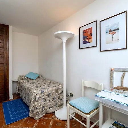 Centro Servizi Marinella Holiday home