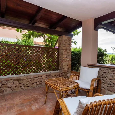 Centro Servizi Marinella Holiday home *