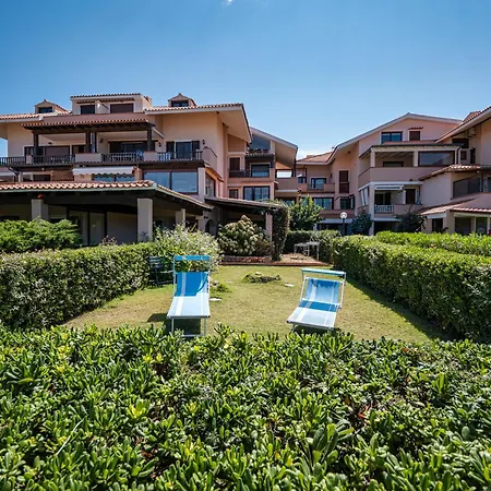 Centro Servizi Marinella * Marinella (Sardinia)