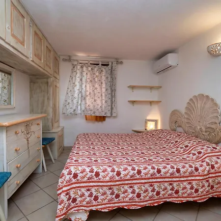 Centro Servizi Marinella Holiday home *