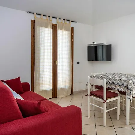 Centro Servizi Marinella * Marinella (Sardinia)