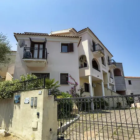 Centro Servizi Dom wakacyjny Marinella (Sardinia)