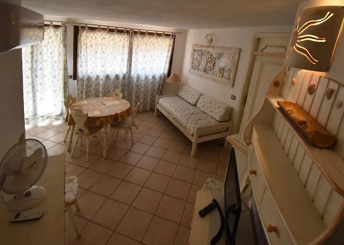 Tatil Evi Centro Servizi Marinella (Sardinia)