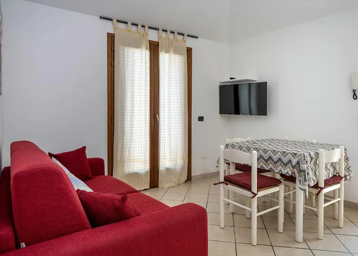 Centro Servizi * Marinella (Sardinia)